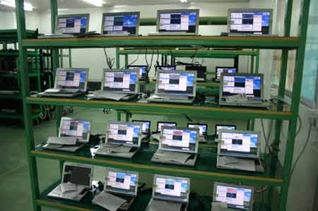 夏新聯(lián)手全美達(dá)，首款自主研發(fā)筆記本V3震撼下線，開啟自主創(chuàng)新新篇章